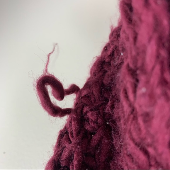 Old Navy Maroon Red Chunky Knit Infinity Scarf - Picture 4 of 4